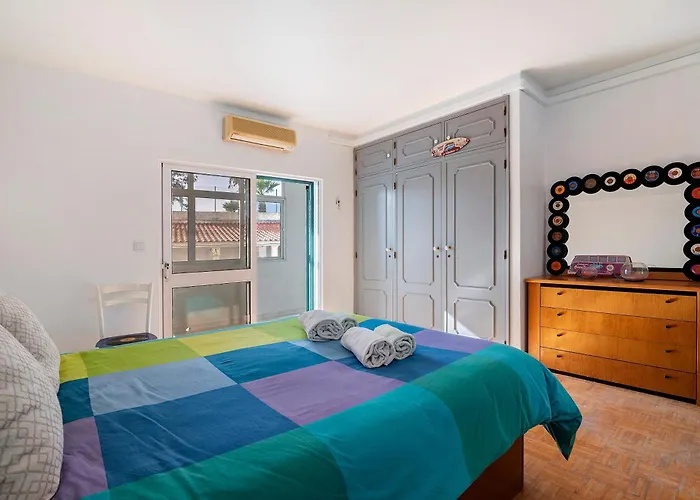 Habemus Domu 알부페이라